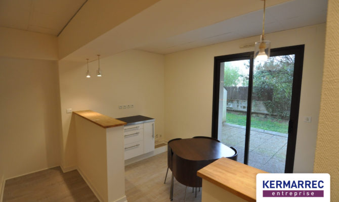 location Bureaux 142.00 m²
