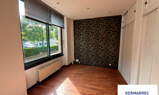 location Bureaux 80.00 m²