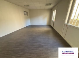 location Bureaux 138.00 m² Vannes 56