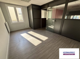 location Bureaux 138.00 m² Vannes 56
