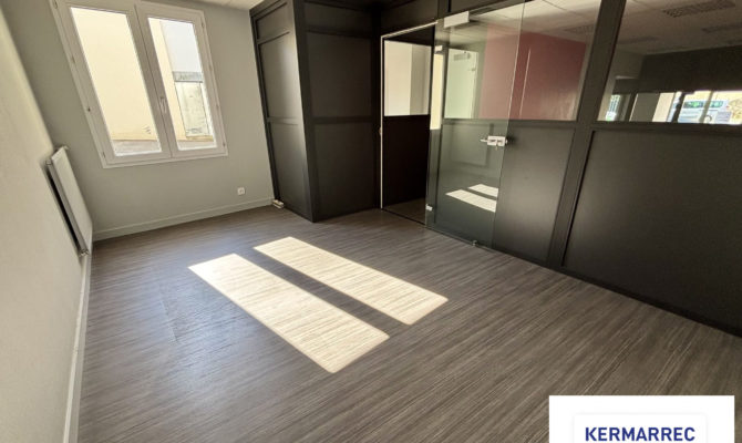 location Bureaux 138.00 m²