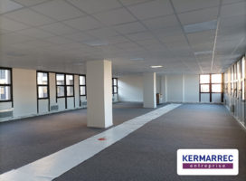 location Bureaux 243.00 m² Nantes 44