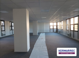 location Bureaux 243.00 m² Nantes 44