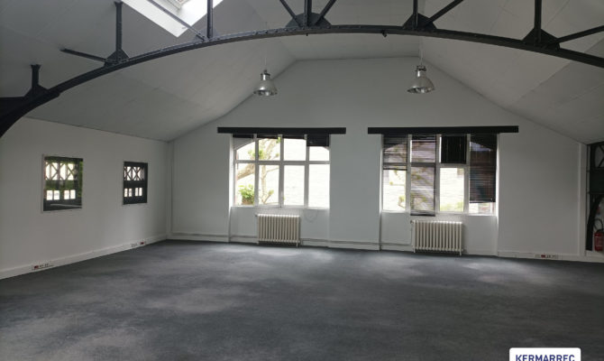 location Bureaux 500.00 m²