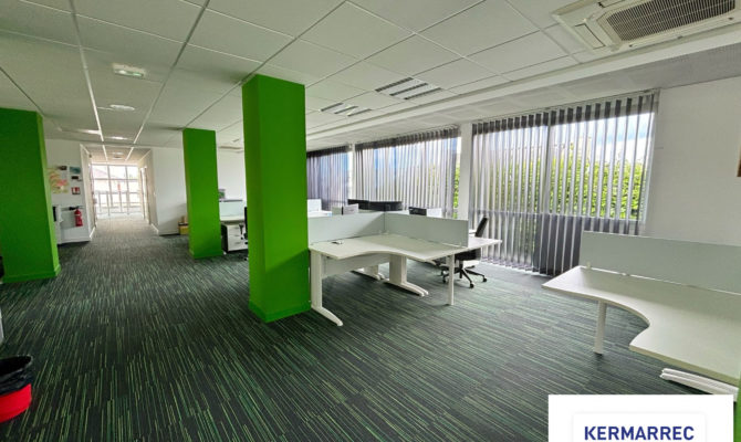 location Bureaux 268.00 m²