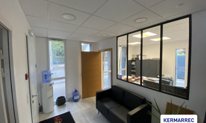 achat Bureaux 144.00 m²
