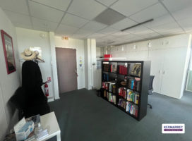 achat Bureaux 149.00 m² Saint-Herblain 44