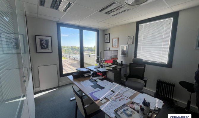 achat Bureaux 149.00 m²