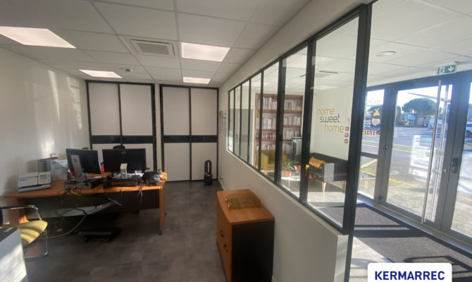 location Bureaux 323.00 m²