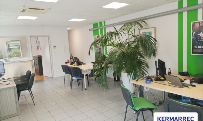 achat Bureaux 100.00 m²