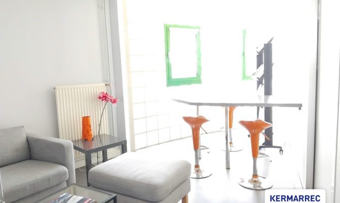 location Local d'activité 980.00 m²