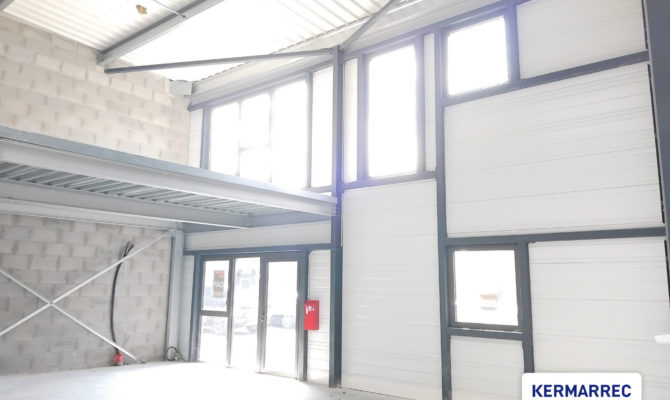 achat Local d'activité 370.00 m²