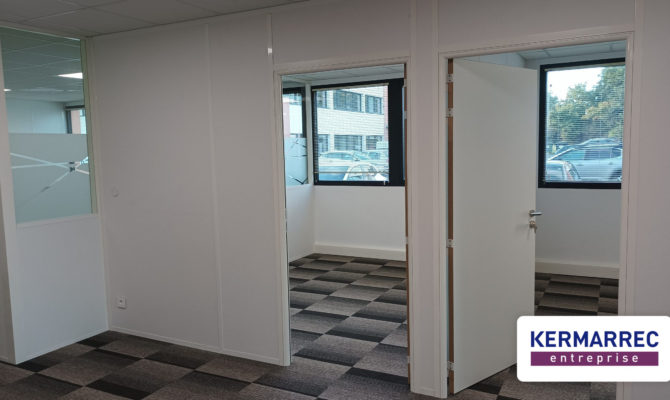 location Bureaux 169.00 m²