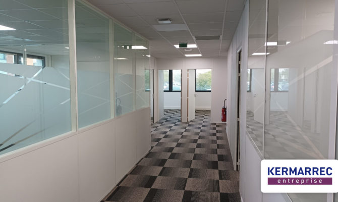 location Bureaux 169.00 m²