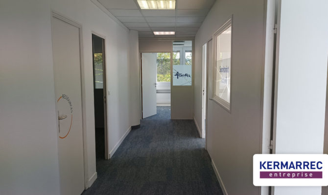 location Bureaux 142.00 m²
