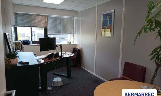 location Bureaux 148.00 m²