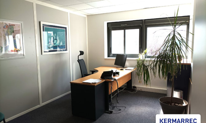 location Bureaux 148.00 m²