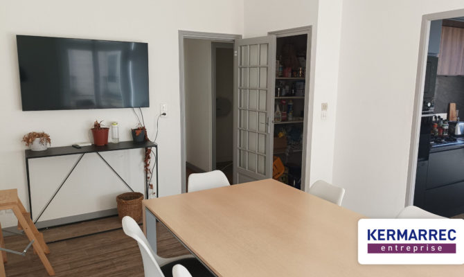 location Bureaux 144.00 m²