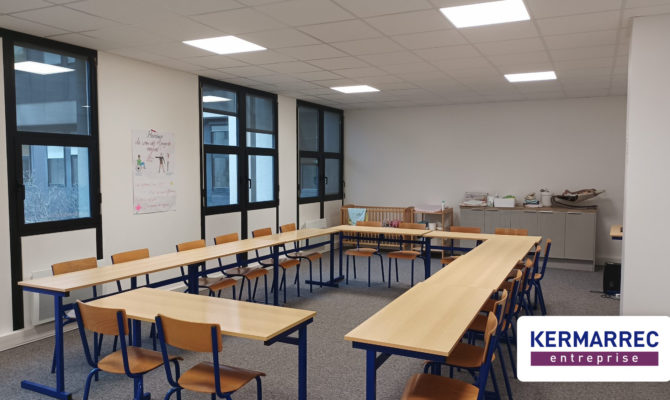 location Bureaux 243.00 m²