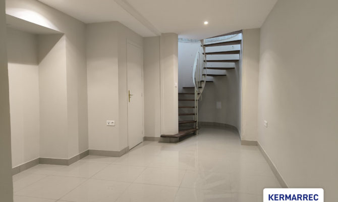 location Bureaux 78.00 m²