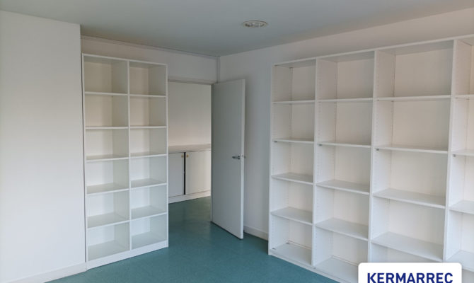 location Bureaux 128.00 m²