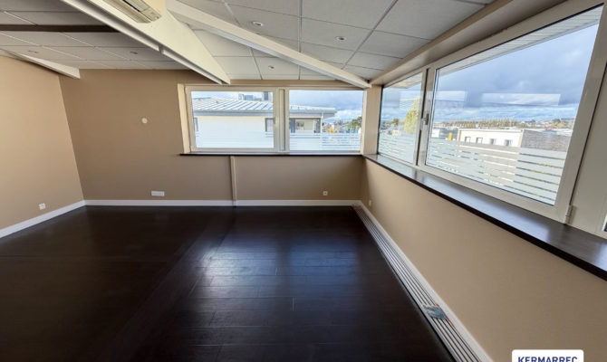 location Bureaux 113.00 m²