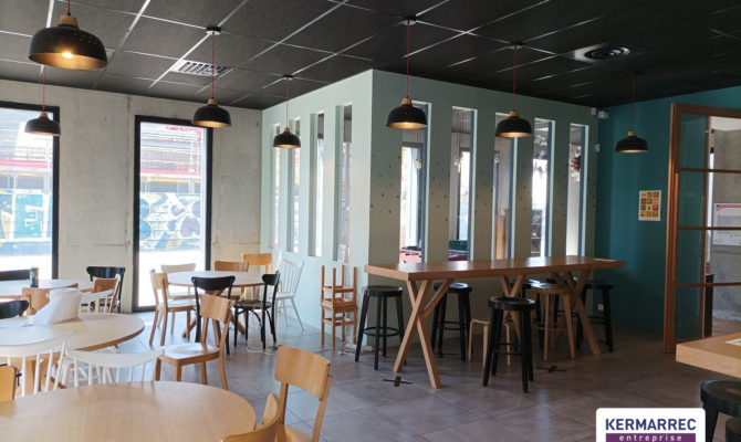 location Bureaux 122.00 m²