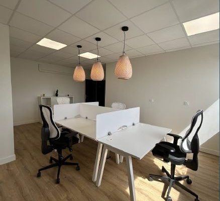 achat Bureaux 146.00 m²