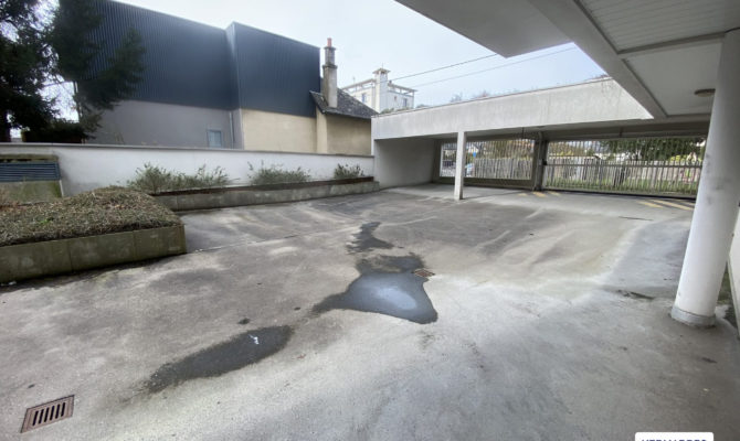 achat Bureaux 155.00 m²