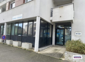 achat Bureaux 155.00 m² Saint-Jacques-de-la-Lande 35