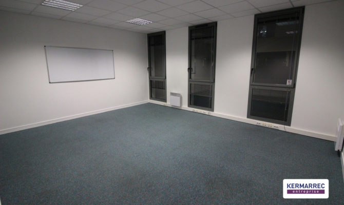 achat Bureaux 133.00 m²