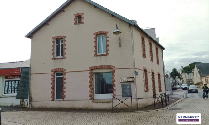 location Bureaux 143.00 m²