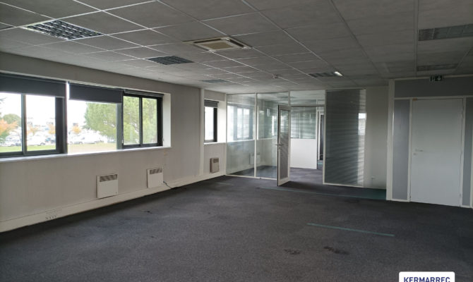 location Bureaux 133.00 m²