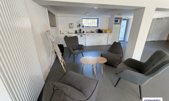 location Bureaux 120.00 m²