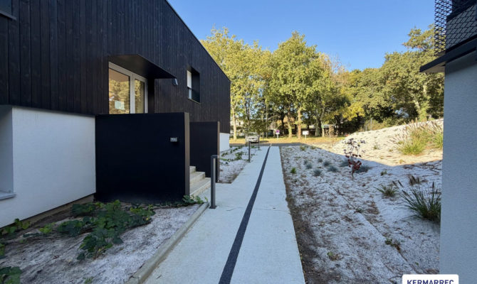 location Bureaux 120.00 m²