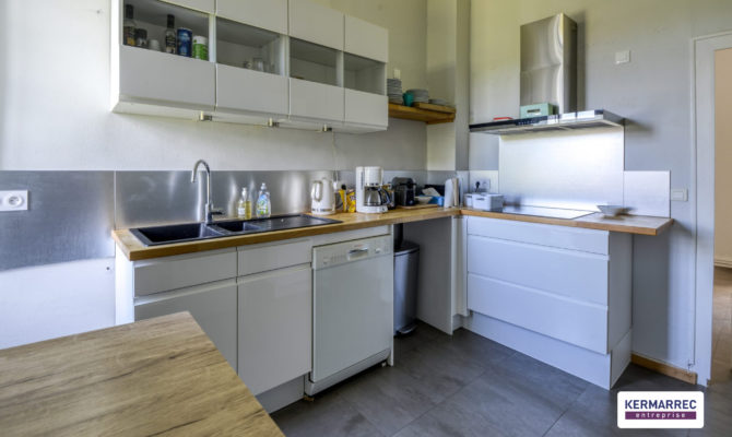 location Bureaux 210.00 m²