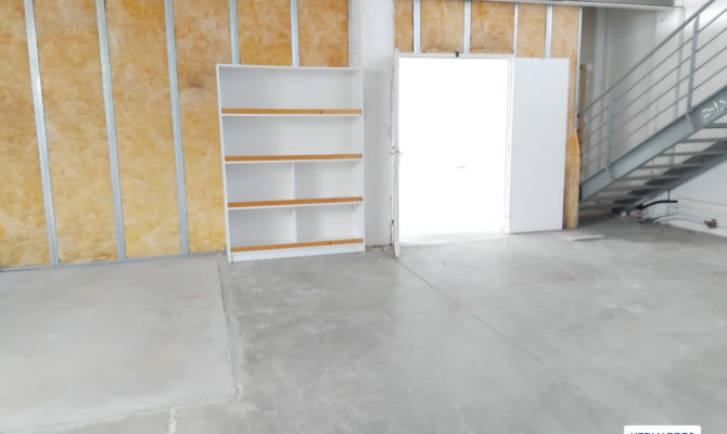 location Local d'activité 430.00 m²