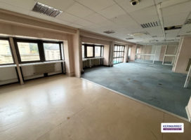 location Bureaux 320.00 m² Vannes 56