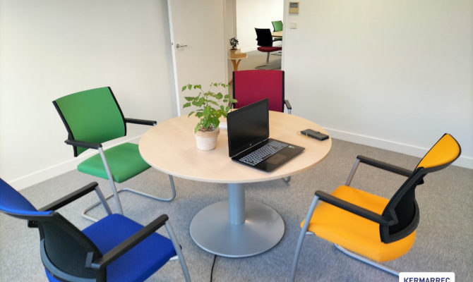 location Bureaux 144.00 m²