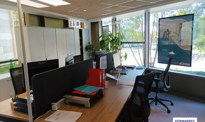 location Bureaux 299.00 m²