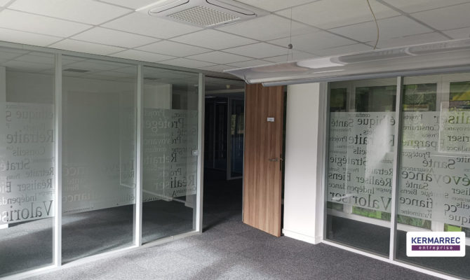 location Bureaux 680.00 m²