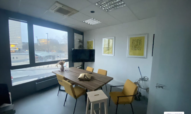 achat Bureaux 56.00 m²