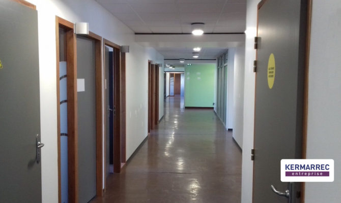 location Bureaux 665.00 m²