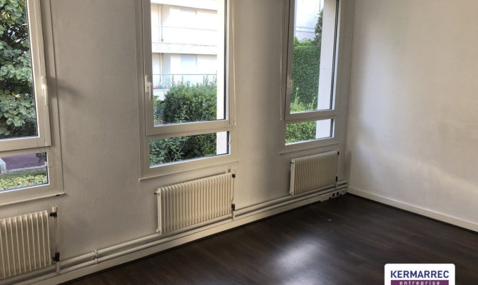 location Bureaux 99.62 m²