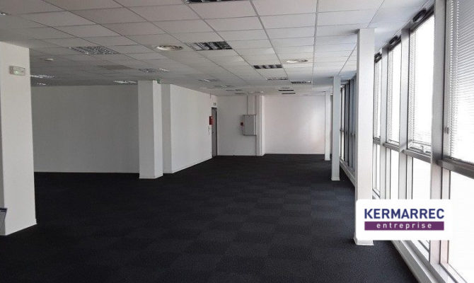 location Bureaux 113.00 m²