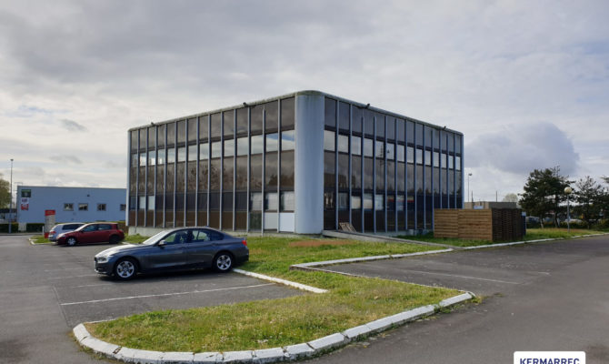 location Bureaux 150.00 m²