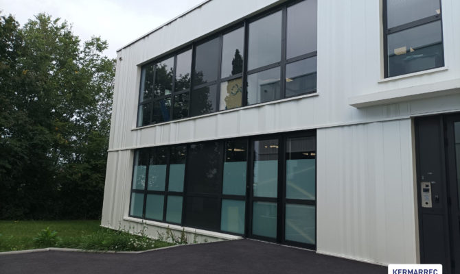 location Bureaux 245.00 m²