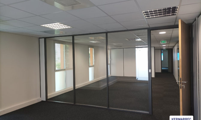 location Bureaux 186.58 m²