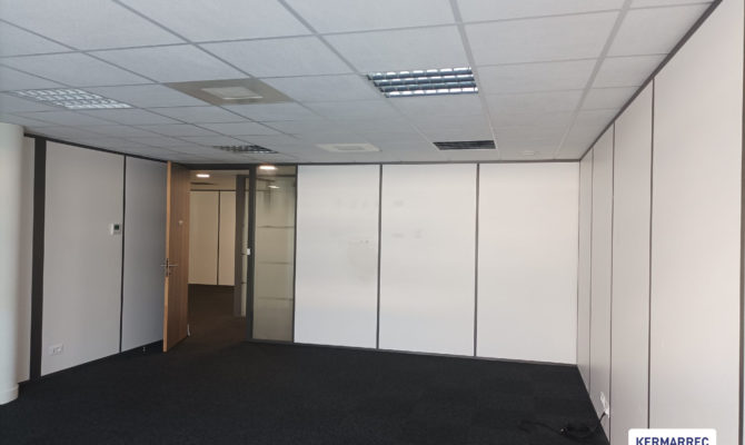 location Bureaux 186.58 m²