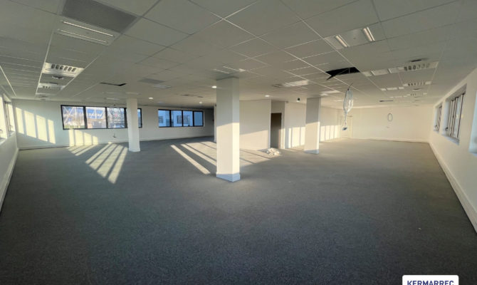 achat Bureaux 217.35 m²